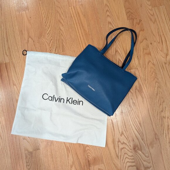 NWOT Blue Calvin Klein 2-in-1 Purse - Picture 5 of 16